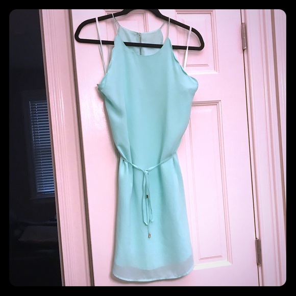 julie billiart Dresses & Skirts - NWT Julie Billiart Mint Scalloped Dress Sz M